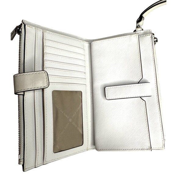 Michael Kors Quilted White Leather Wristlet Wallet - Picture 9 of 16